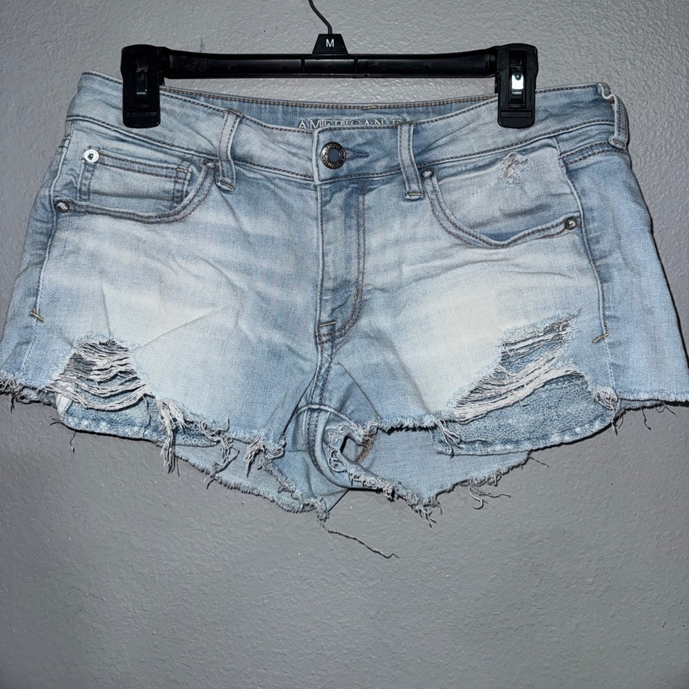 American Eagle- size 8- light wash- Shortie- super stretch - Picture 2 of 5